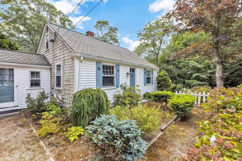 112 Osterville West Barnstable Rd, Barnstable MA 02655 photo 3