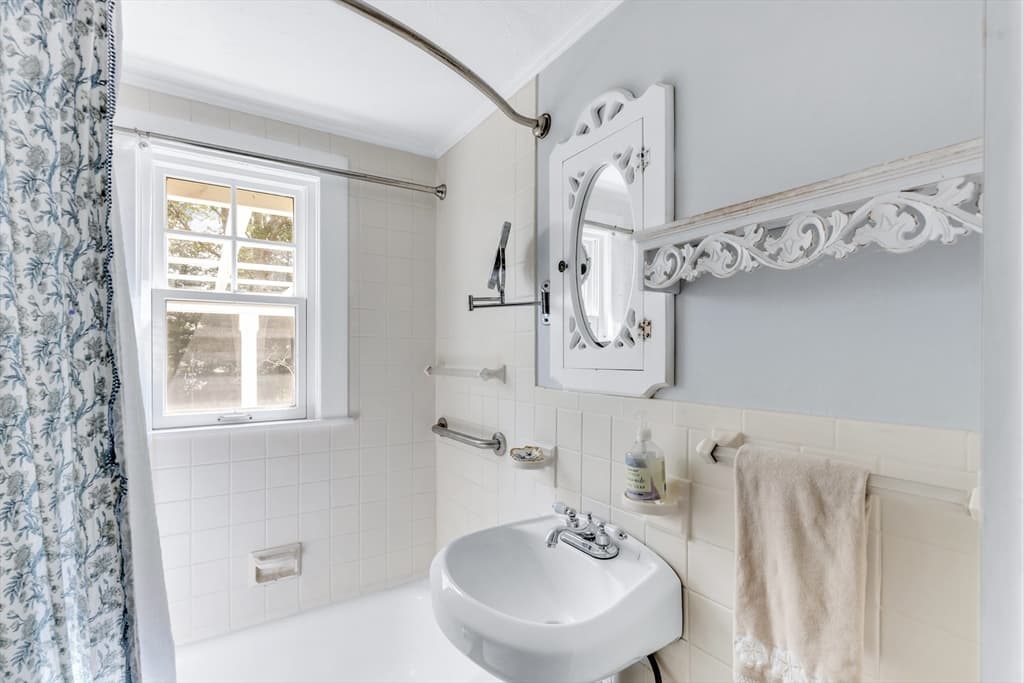 112 Osterville West Barnstable Rd, Barnstable MA 02655 photo 9