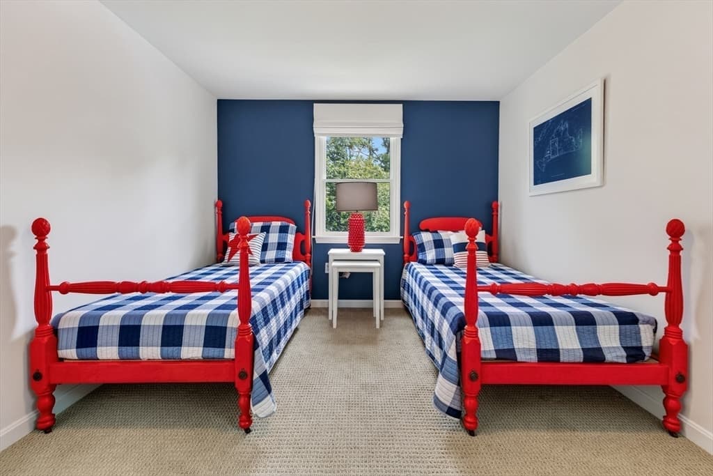 21 Vickers Street, Edgartown MA 02539 photo 32
