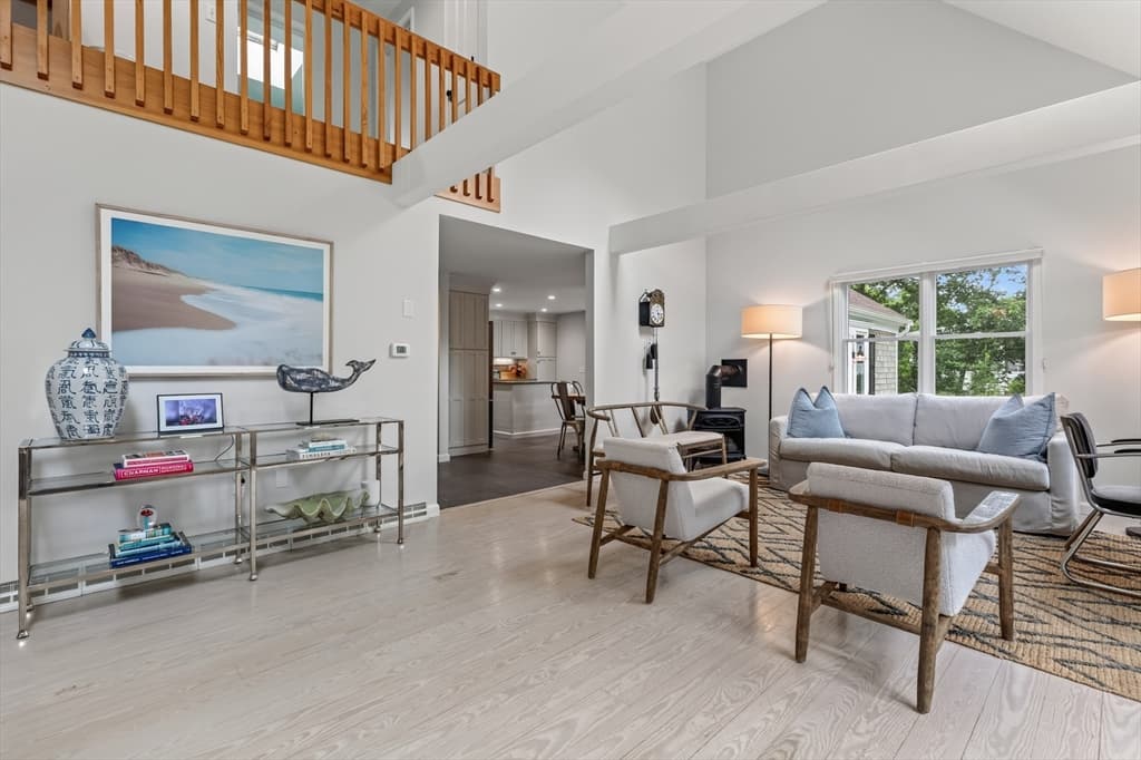 21 Vickers Street, Edgartown MA 02539 photo 9