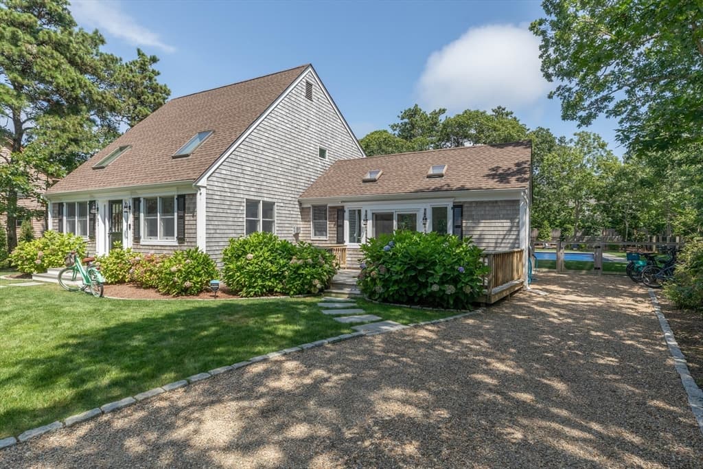 21 Vickers Street, Edgartown MA 02539 photo 33