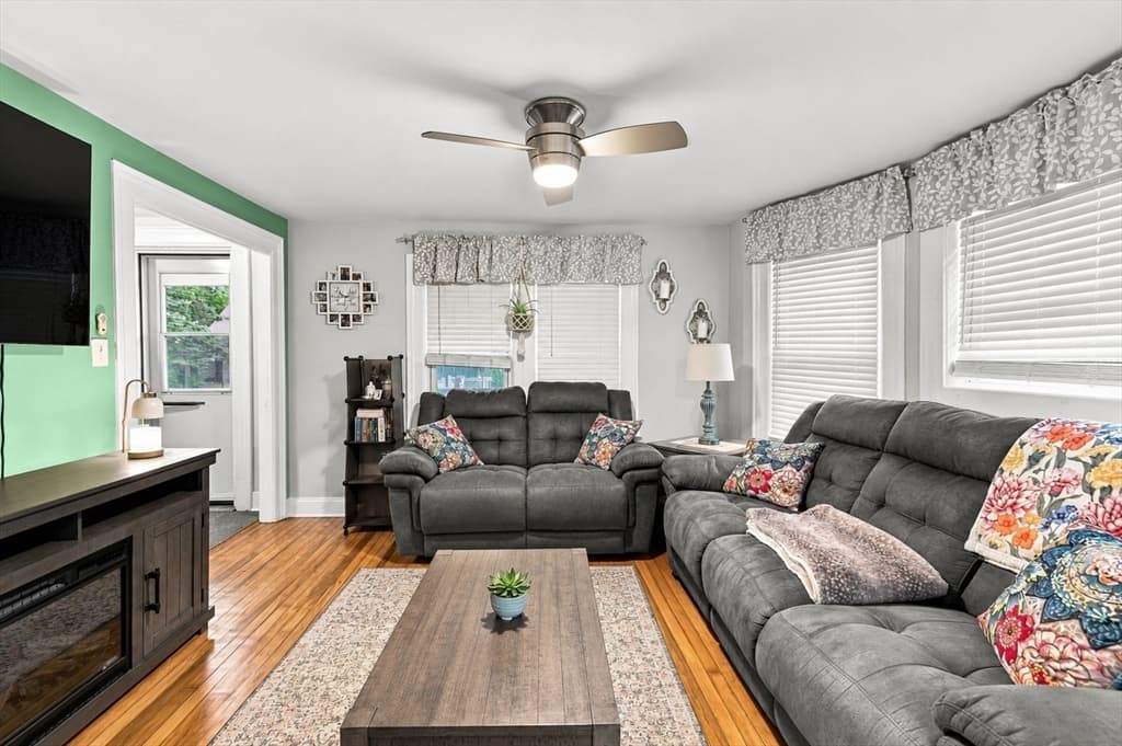 81 Beech St, New Bedford MA 02740 photo 6