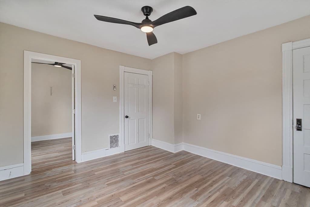 615 White St, Springfield MA 01108 photo 32