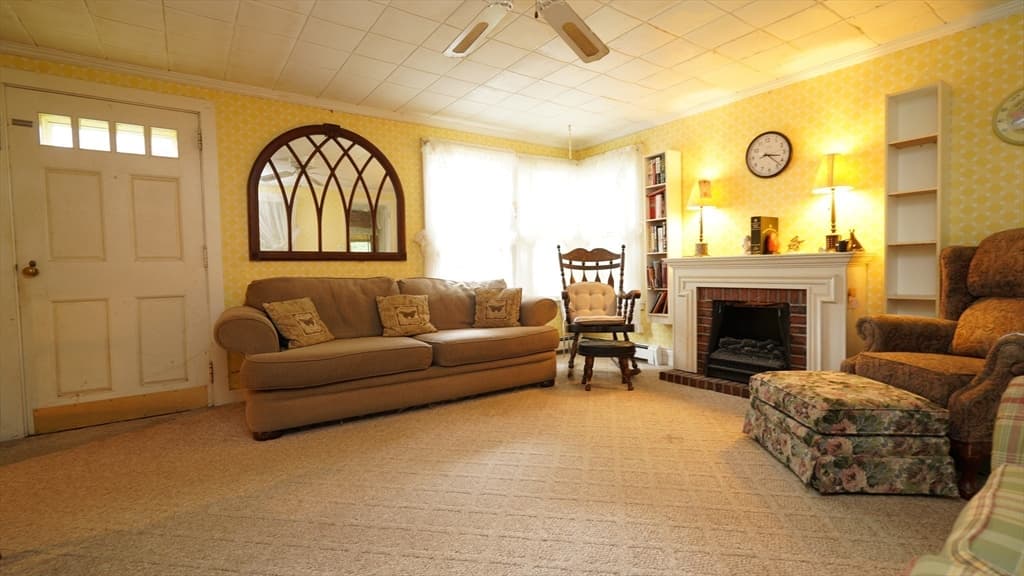351 Towne St, North Attleboro MA 02760 photo 10