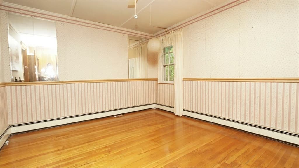 351 Towne St, North Attleboro MA 02760 photo 8