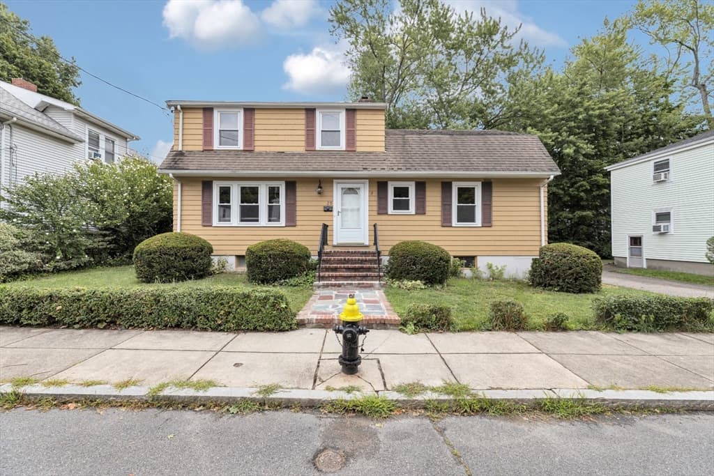 20 Paragon, Boston MA 02132 photo 2