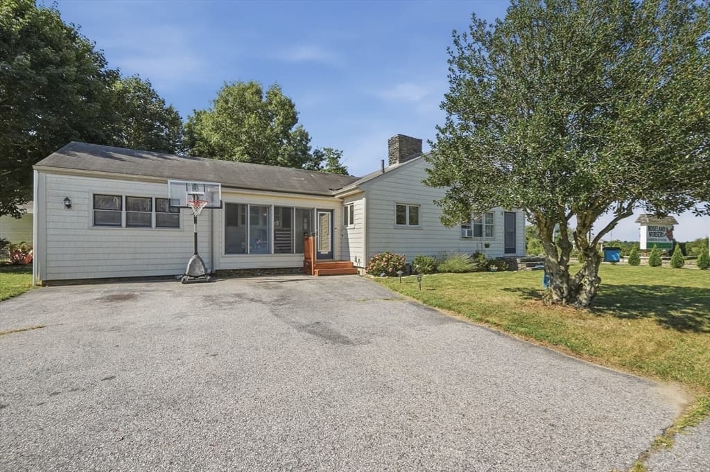 2 Lisa Ave, Acushnet MA 02743 photo 2