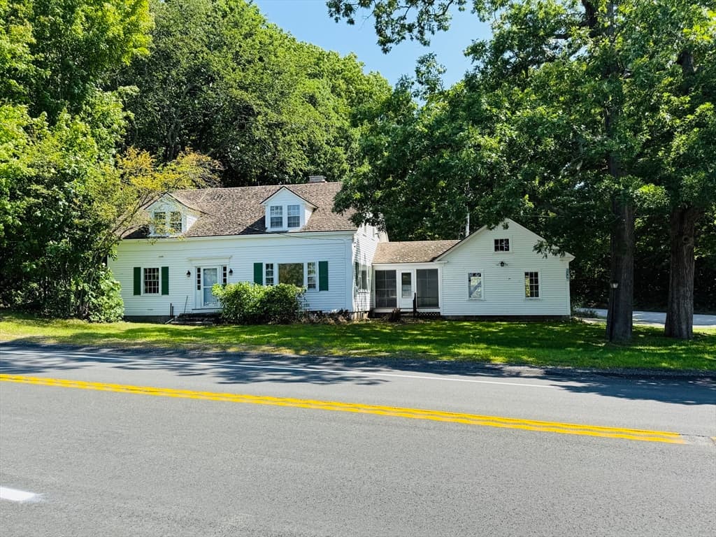 1344 Barre Rd, New Braintree MA 01531 photo 2