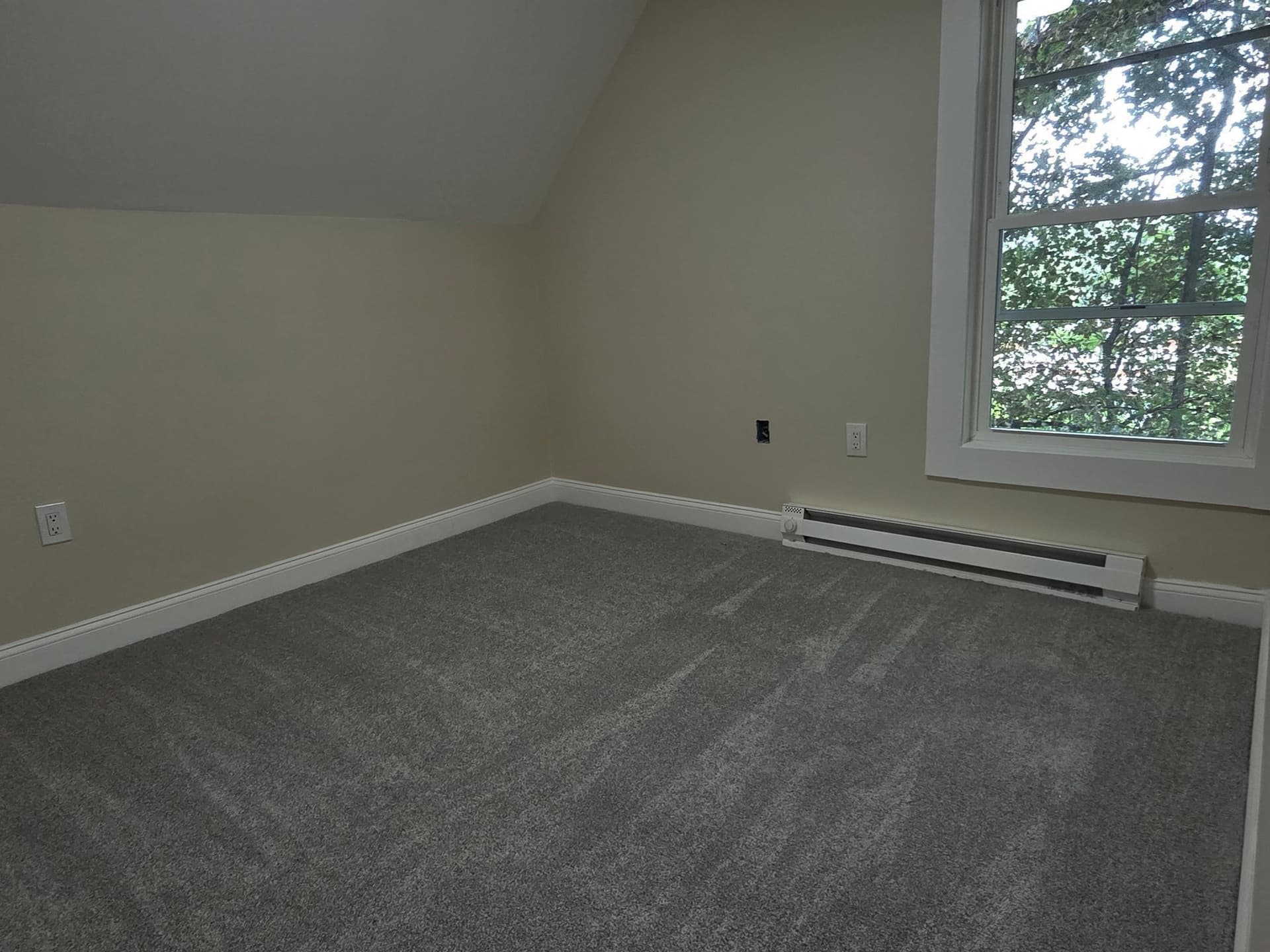 Single Family Residence at 1220 Water Street, Fitchburg MA 01420, photo 9 of 15