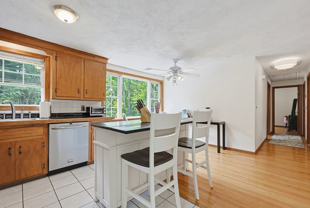 Single Family Residence at 64 Park Street, Pepperell MA 01463, Pepperell, photo 11 of 42