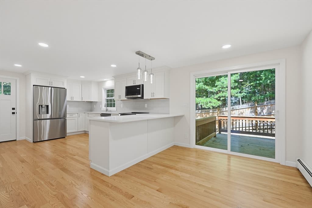 12 White Ave, Concord MA 01742 photo 7