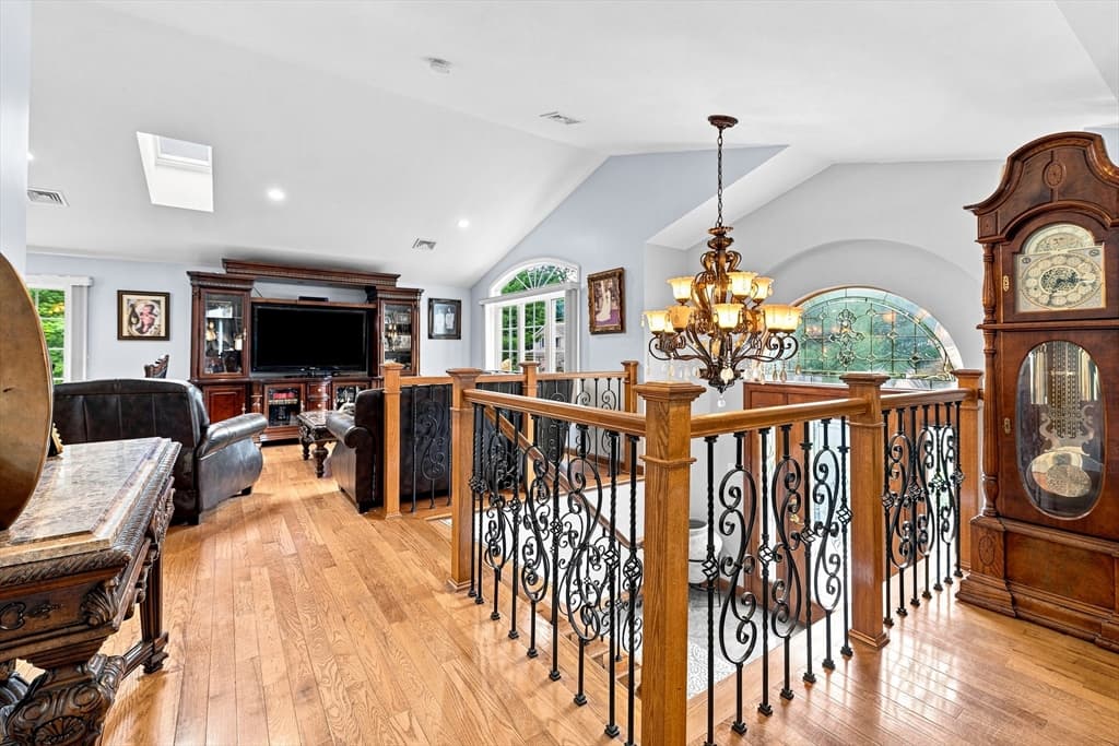 1298 Rebecca Rd, Dighton MA 02764 photo 6