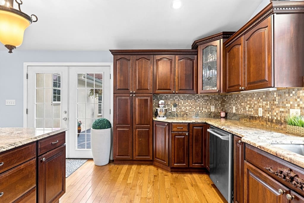 1298 Rebecca Rd, Dighton MA 02764 photo 17