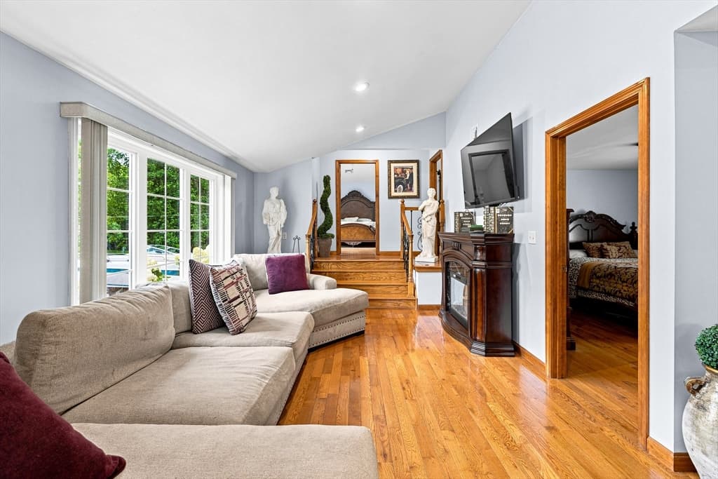 1298 Rebecca Rd, Dighton MA 02764 photo 19