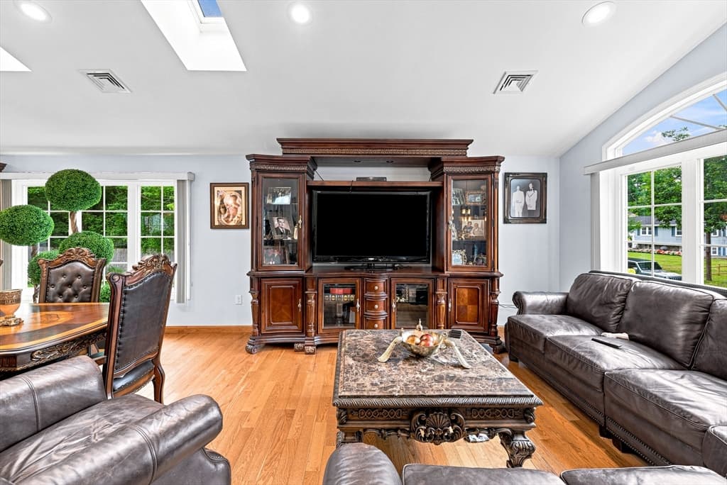 1298 Rebecca Rd, Dighton MA 02764 photo 8