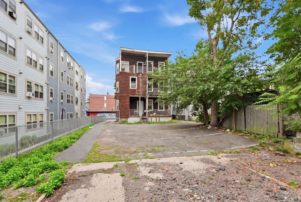 71 Walnut Park, Boston MA 02119 photo 20