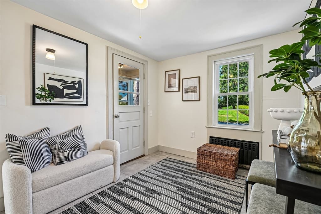 254 Russell St, Woburn MA 01801 photo 15