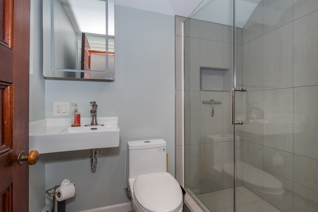 34 Avon Way, Quincy MA 02169 photo 28