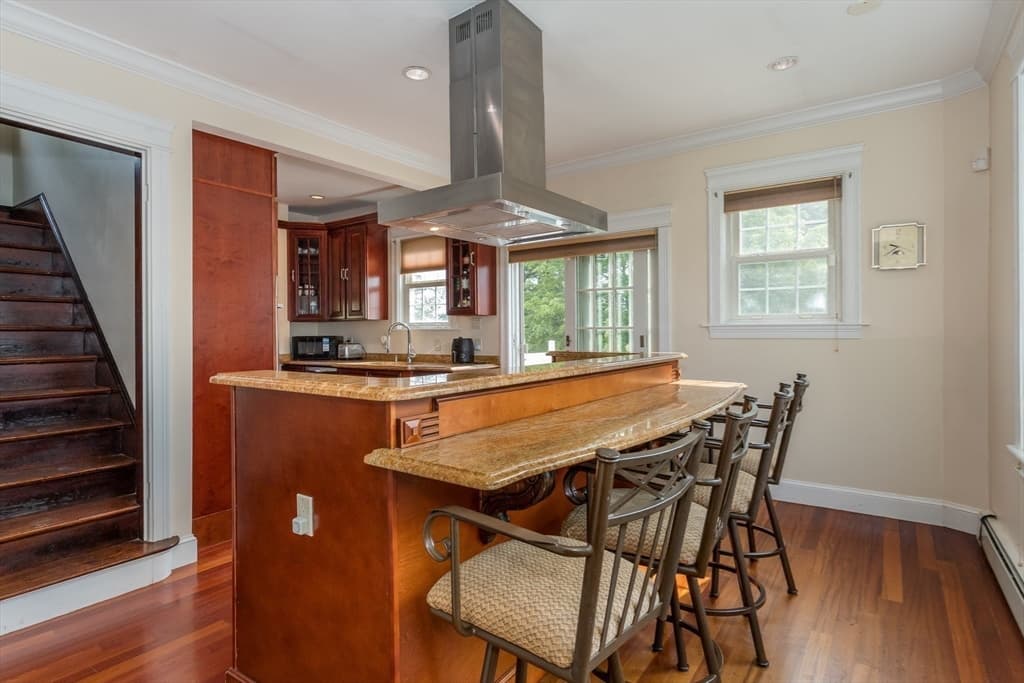 34 Avon Way, Quincy MA 02169 photo 11