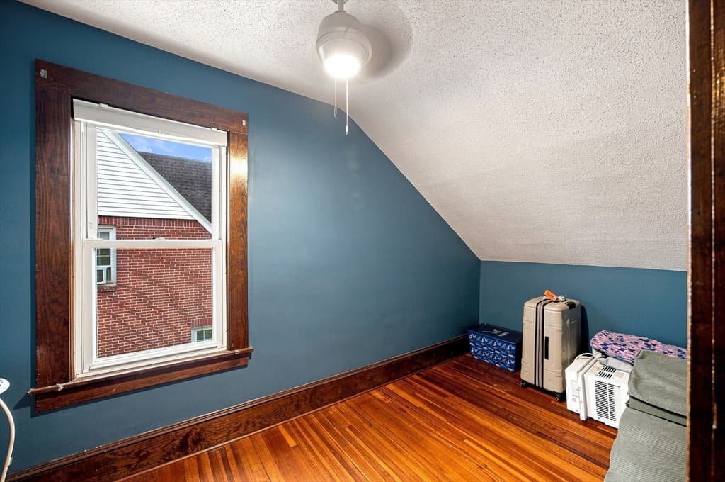 90 Bonneville Ave, Chicopee MA 01013 photo 27