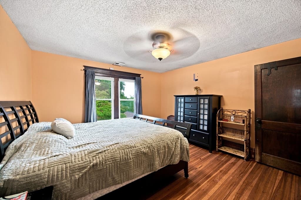 90 Bonneville Ave, Chicopee MA 01013 photo 24