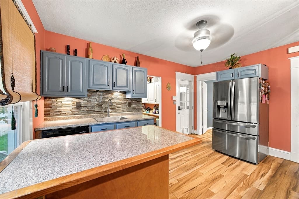 90 Bonneville Ave, Chicopee MA 01013 photo 11