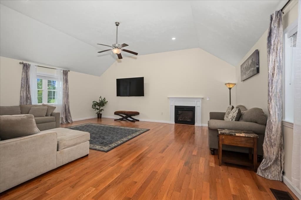 Single Family Residence at 3 Moore Dr, Millbury MA 01527, Millbury, photo 12 of 40
