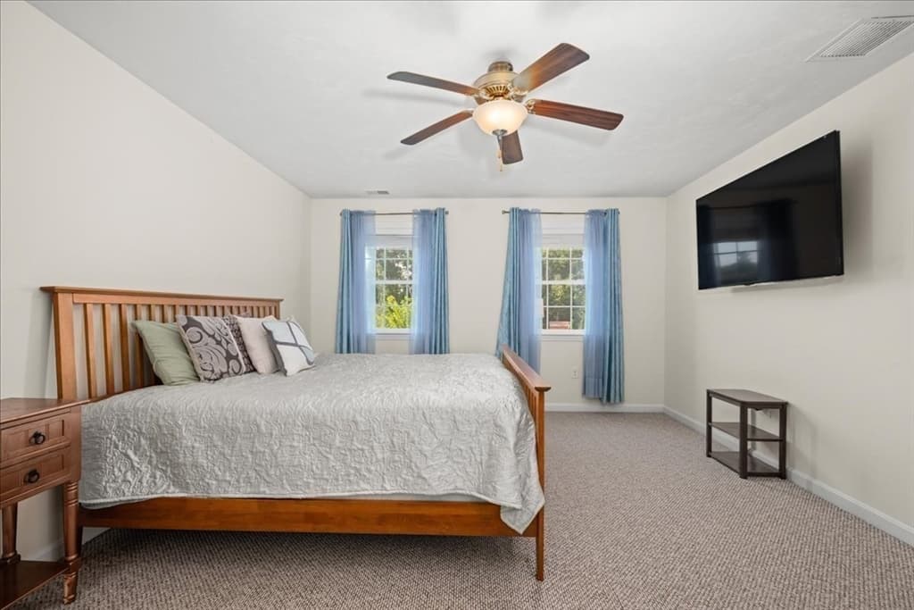 Single Family Residence at 3 Moore Dr, Millbury MA 01527, Millbury, photo 20 of 40
