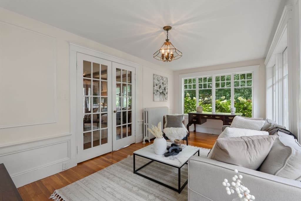 855 Commonwealth Ave, Newton MA 02459 photo 14