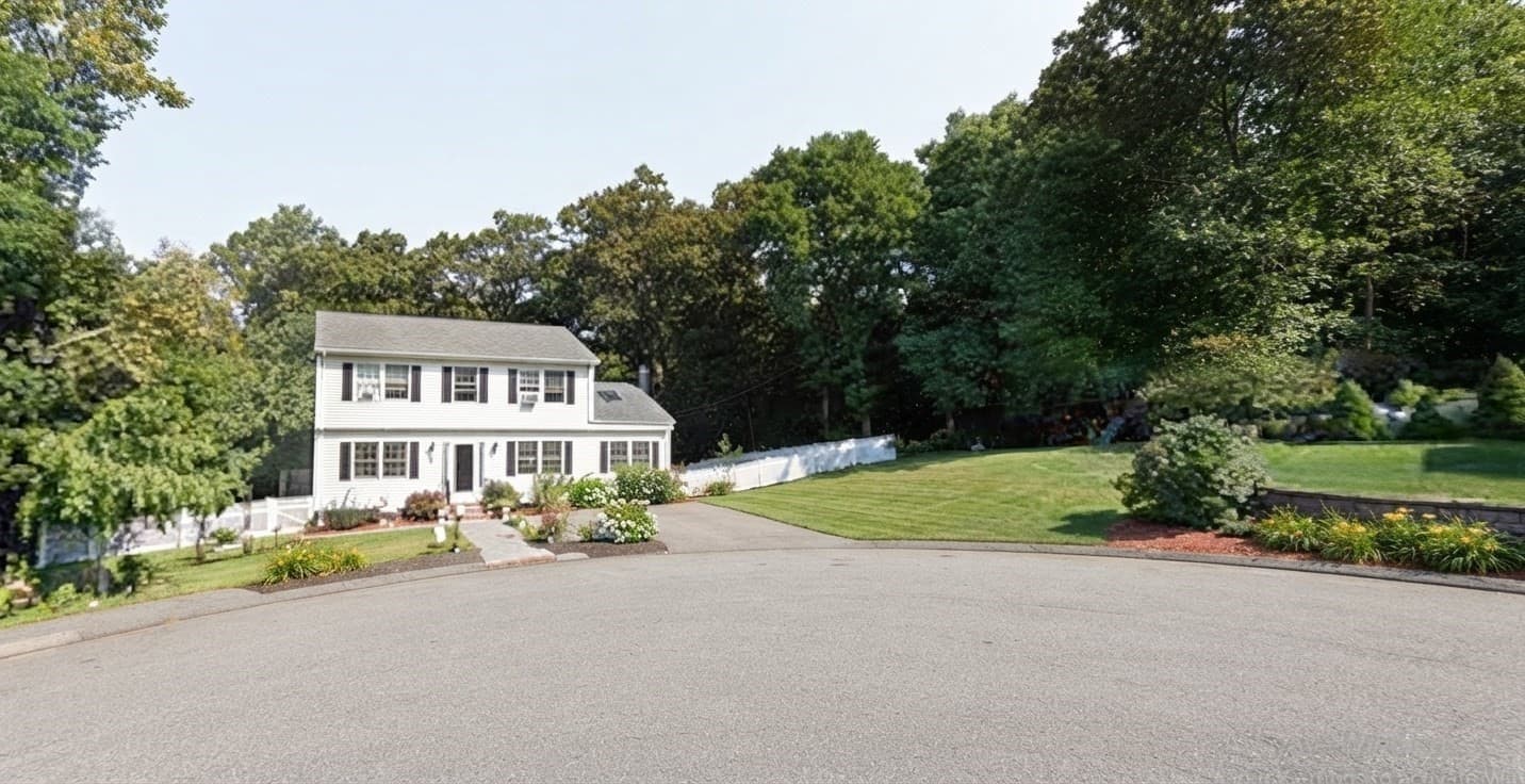 Single Family Residence at 9 Zamora St, Saugus MA 01906, photo 6 of 39