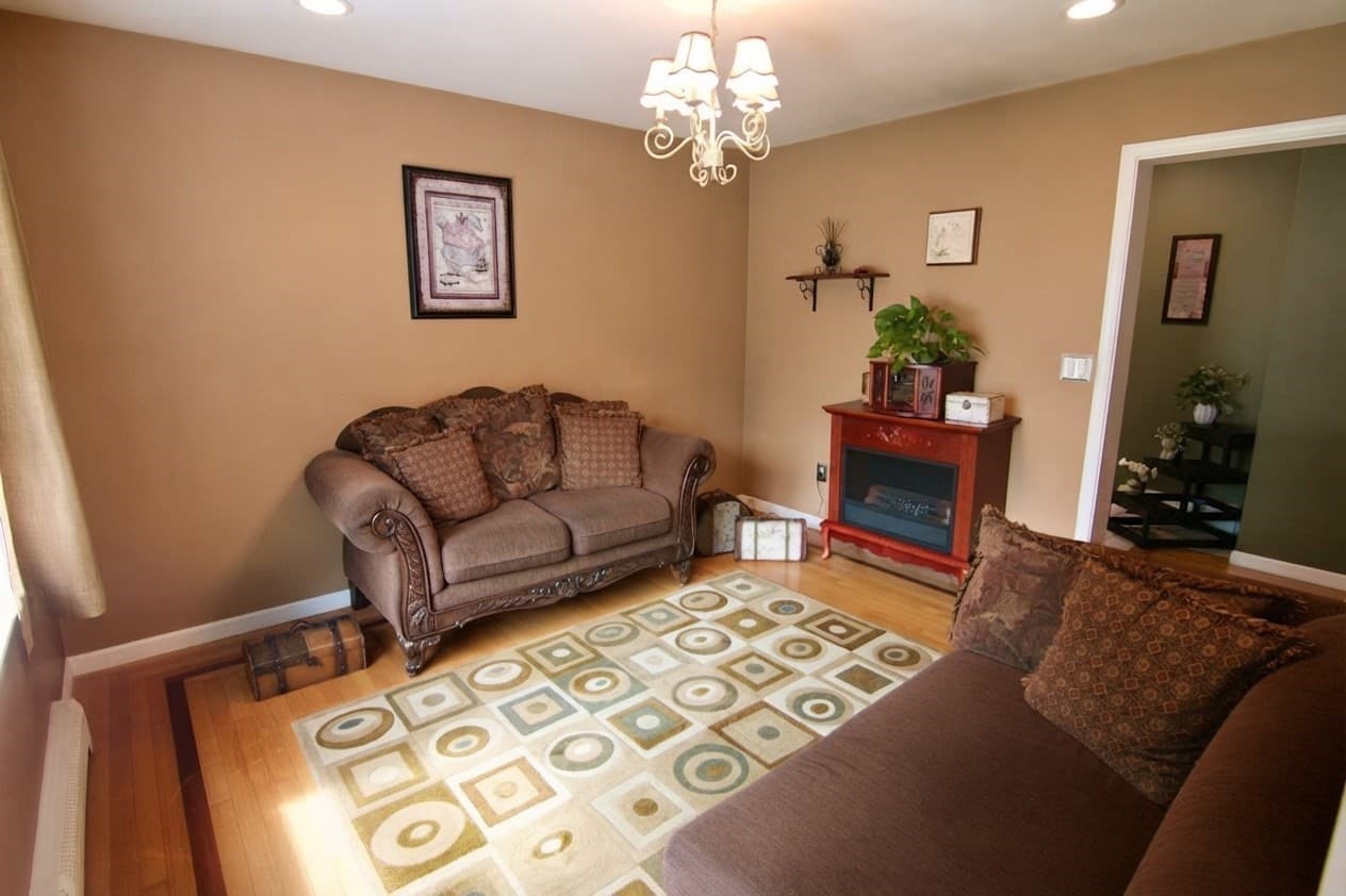 Single Family Residence at 9 Zamora St, Saugus MA 01906, photo 18 of 39