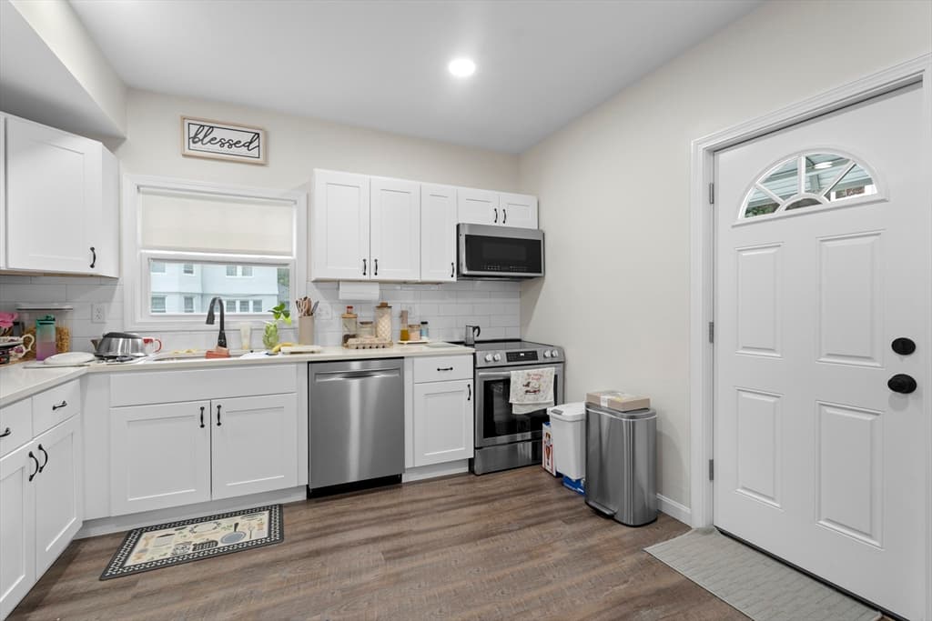 88 Ashburnham St, Fitchburg MA 01420 photo 9