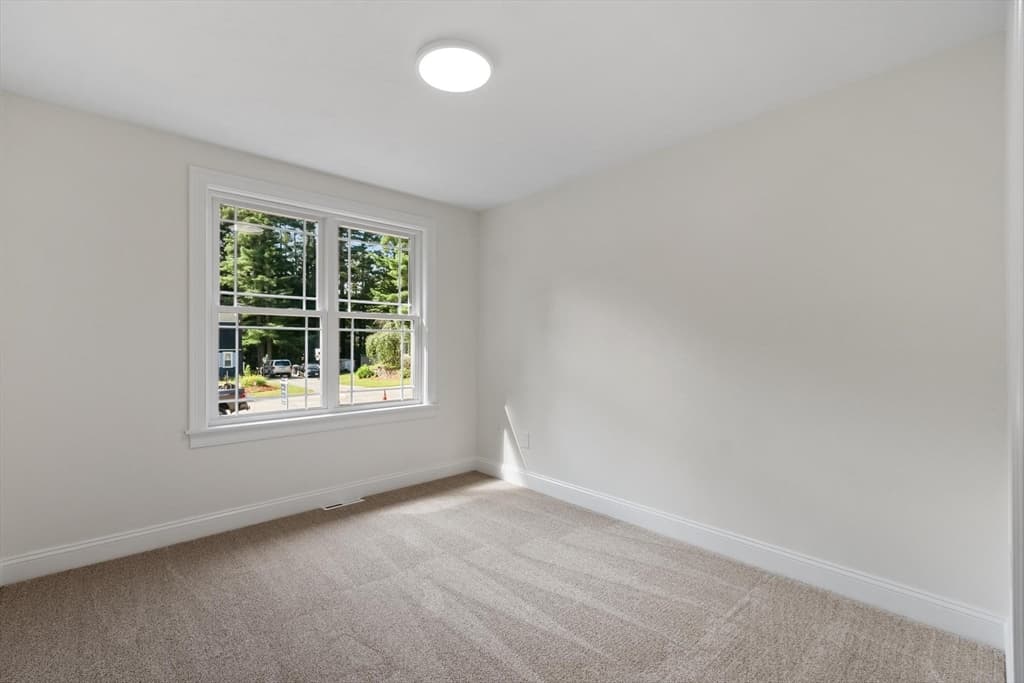 63 Maplewood Dr, Townsend MA 01469 photo 13