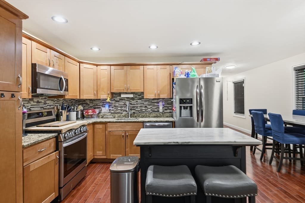 Condominium at 7 Mount Vernon St # 7, Haverhill MA 01830, Haverhill, photo 11 of 22