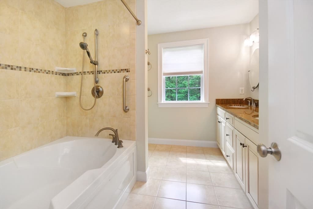 8 Barton Rd, Harvard MA 01451 photo 16