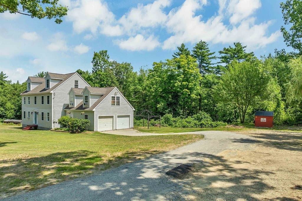 197 Grapevine, Dunbarton NH 03046 photo 5