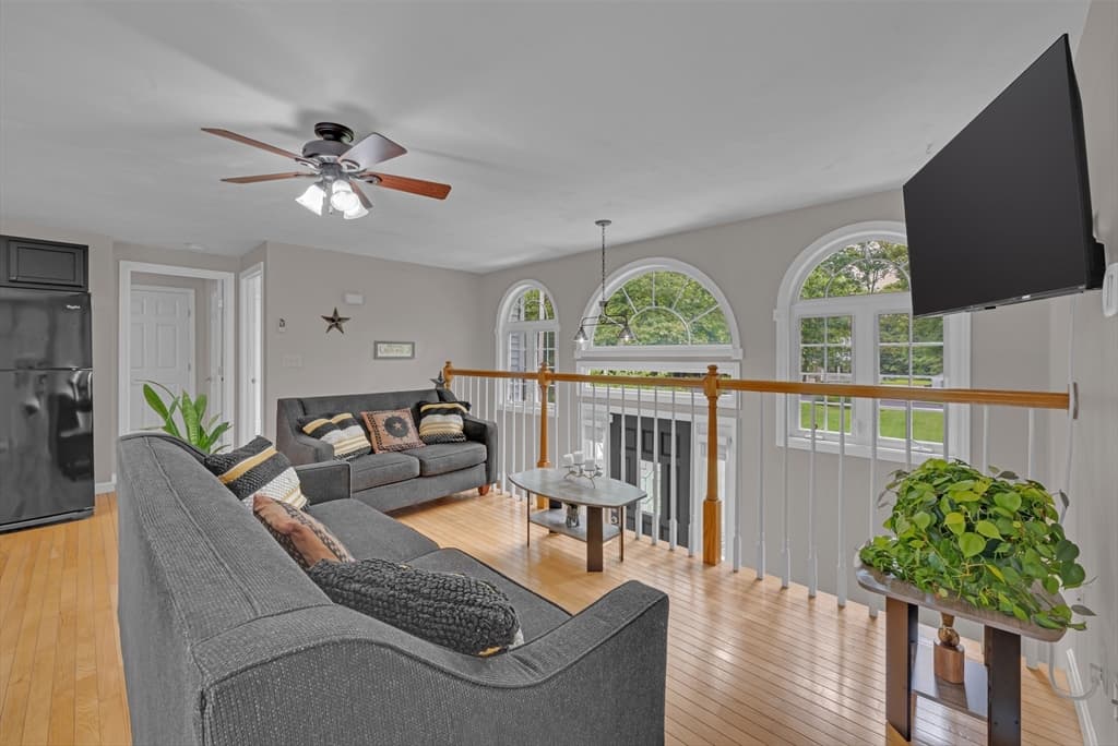 3 Laurel St, Hubbardston MA 01452 photo 10