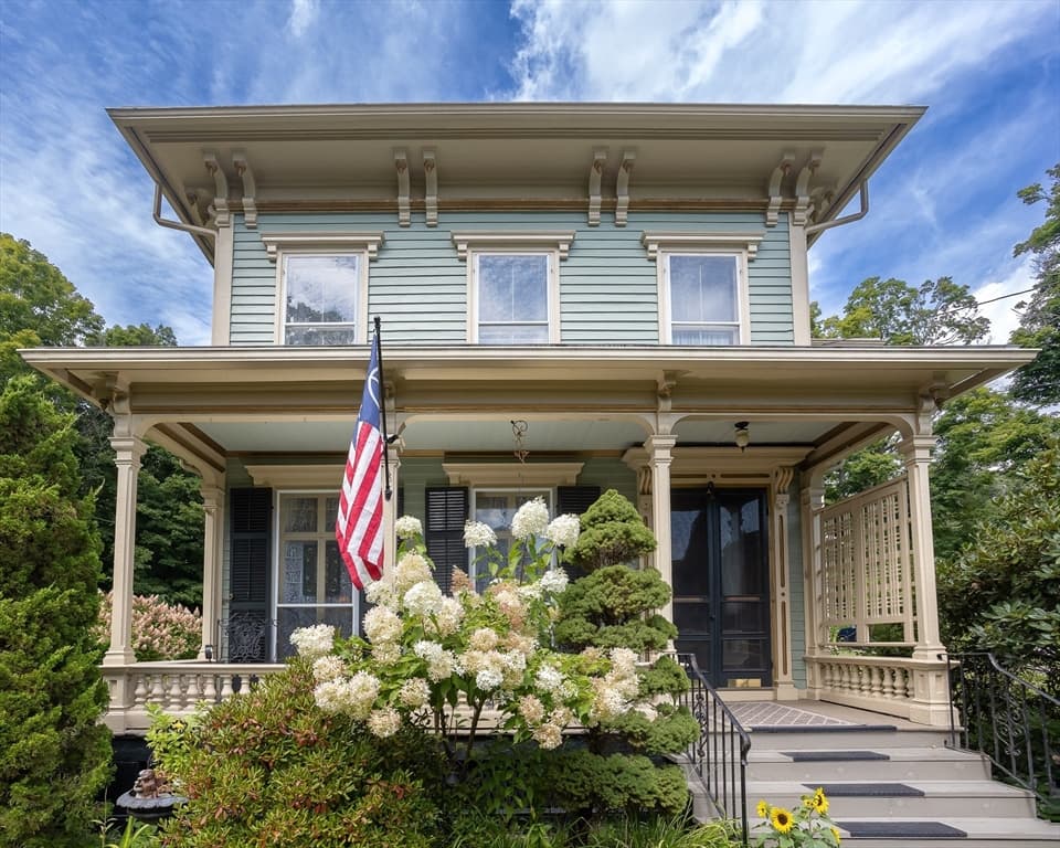 1 High St, Williamsburg MA 01039