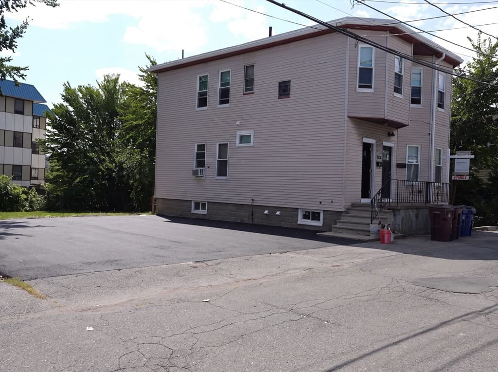13 Belgrade St, Revere MA 02151 photo 2