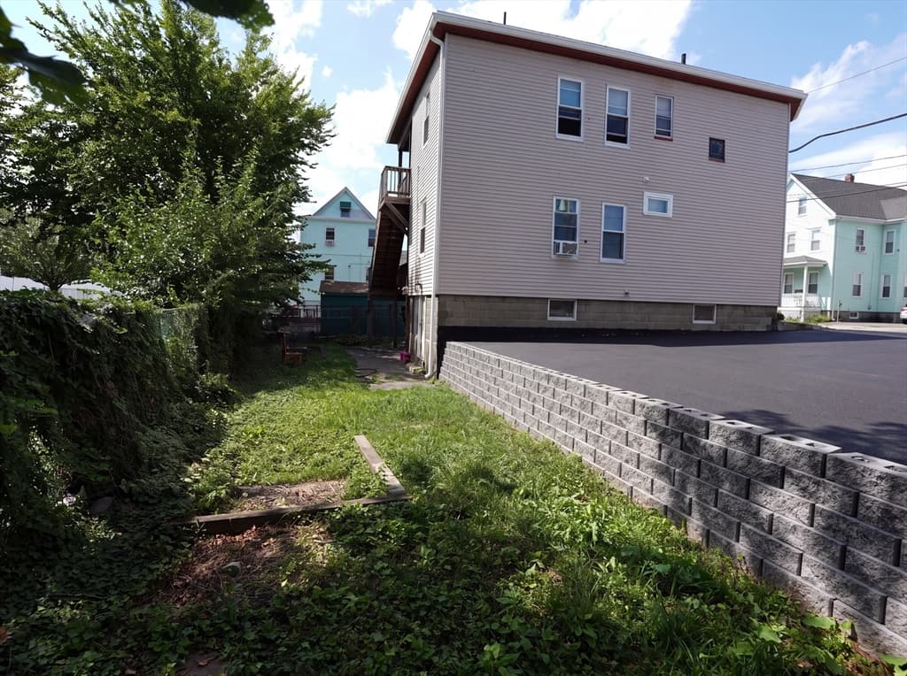 13 Belgrade St, Revere MA 02151 photo 3