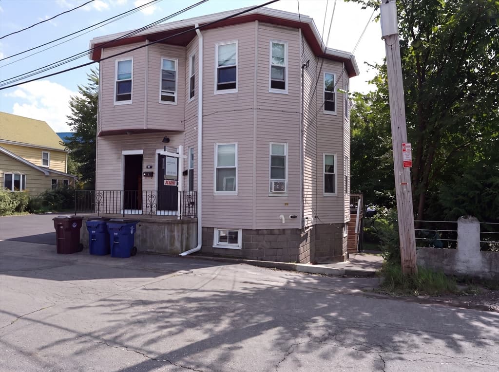 13 Belgrade St, Revere MA 02151 photo 4