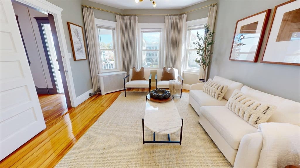 3943 Washington St, Boston MA 02131