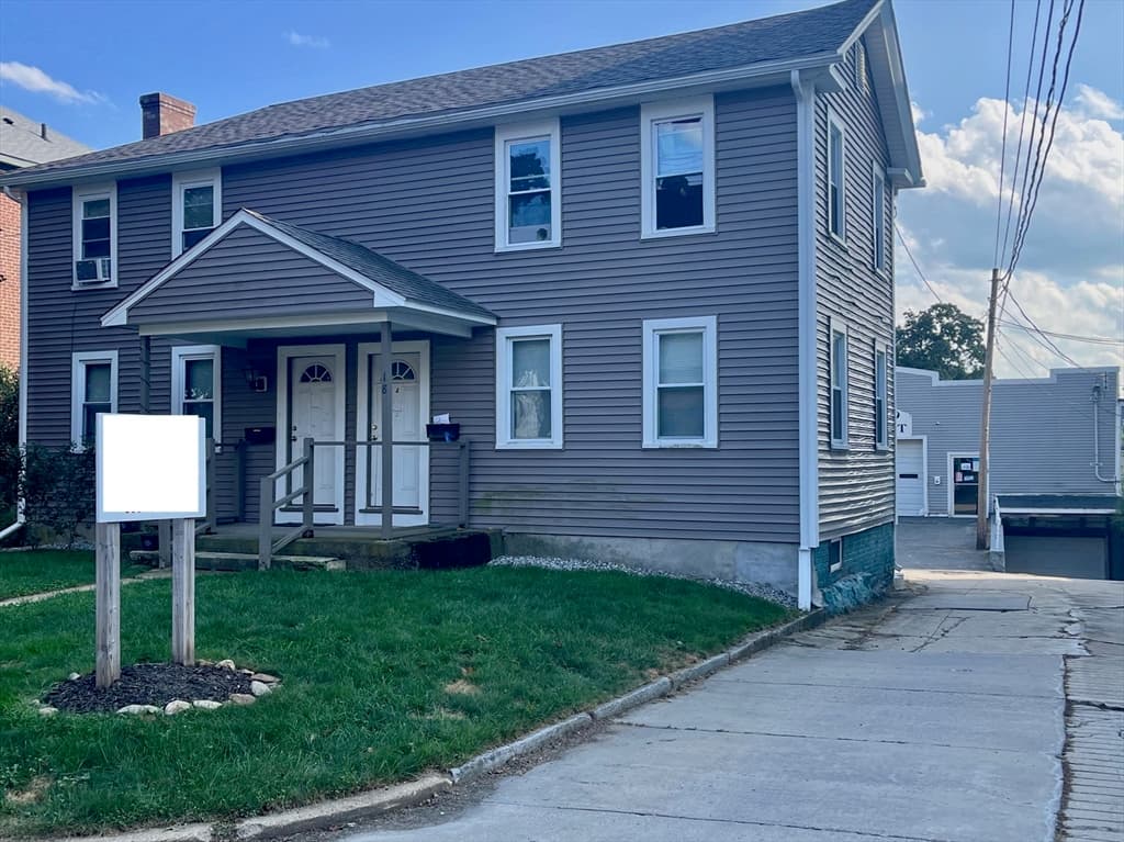 16-18 Park St, Southbridge MA 01550