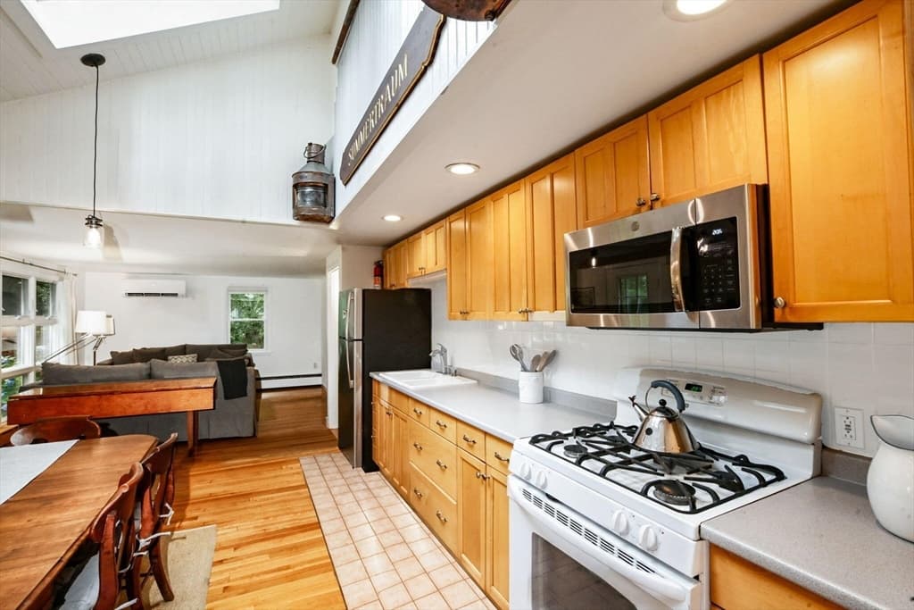 72 Benjamin Nyes, Falmouth MA 02540 photo 9
