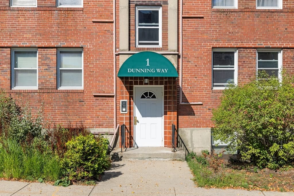 1 Dunning Way # 106, Boston MA 02130
