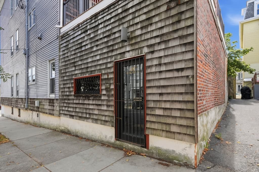 487-489 Sumner Street, Boston MA 02128 photo 39