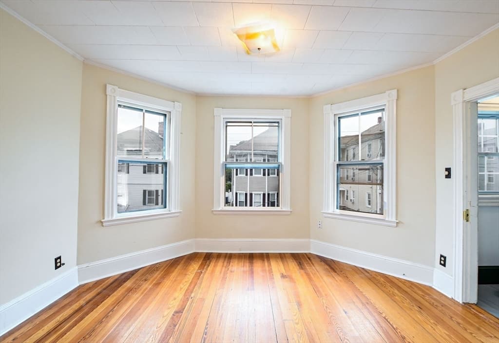82 Eugenia St, New Bedford MA 02745 photo 16