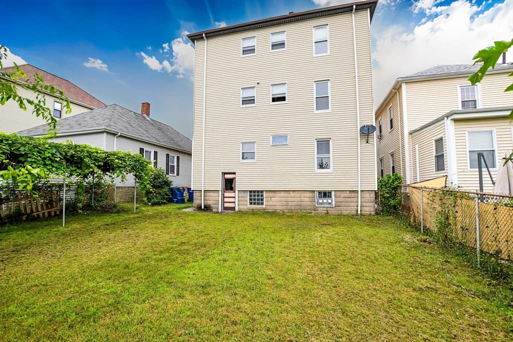 82 Eugenia St, New Bedford MA 02745 photo 29
