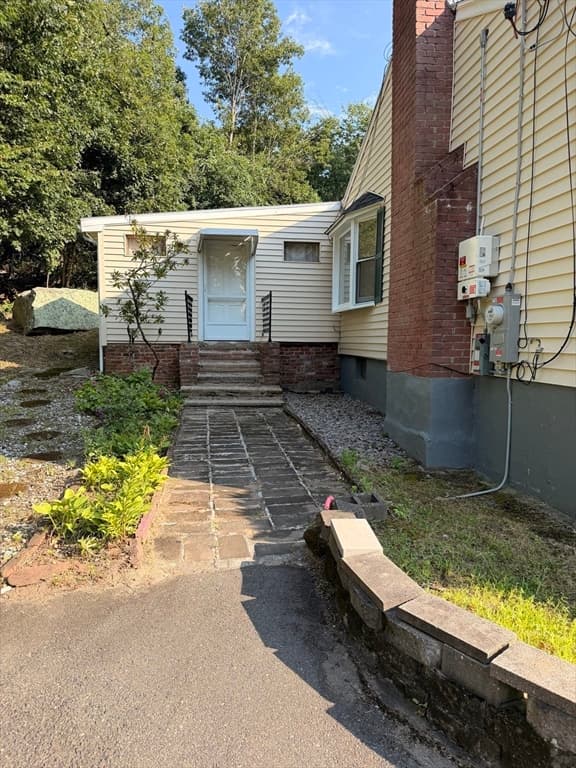 115 Center St, Randolph MA 02368 photo 5