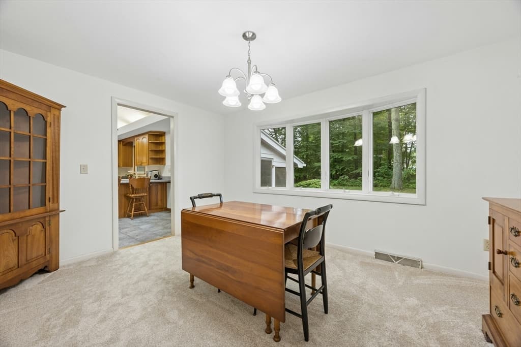 210 Chamberlain St, Holliston MA 01746 photo 9